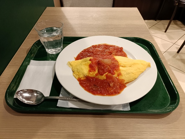ベーコンとオニオンのトマトソース全体