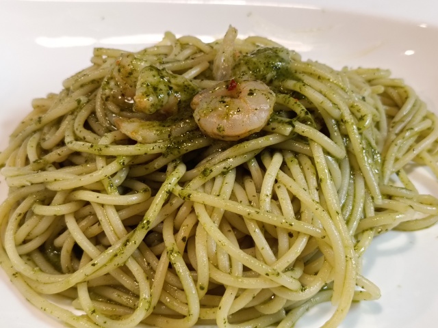 エビのバジルソースパスタ