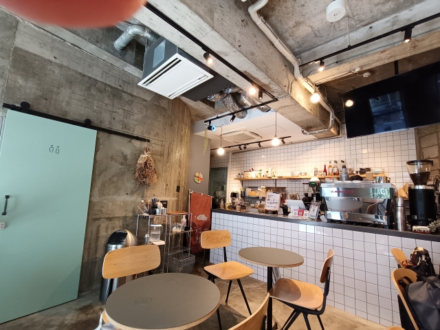 W COFFEE 北大塚店 店内全体
